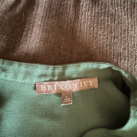 Green Brixon Ivy top - Picture 3 of 3